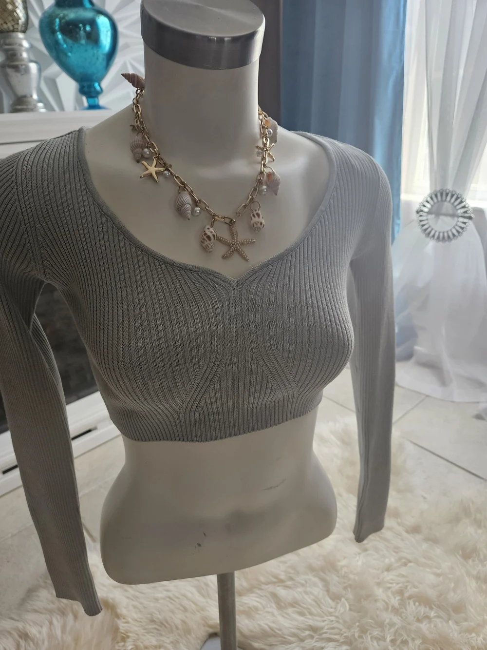 Zara Gray Ribbed V-Neck Long-Sleeve Crop Top